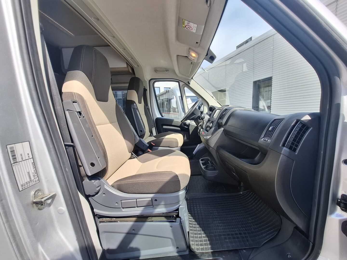 PÖSSL RoadCar VAN R 600 2020