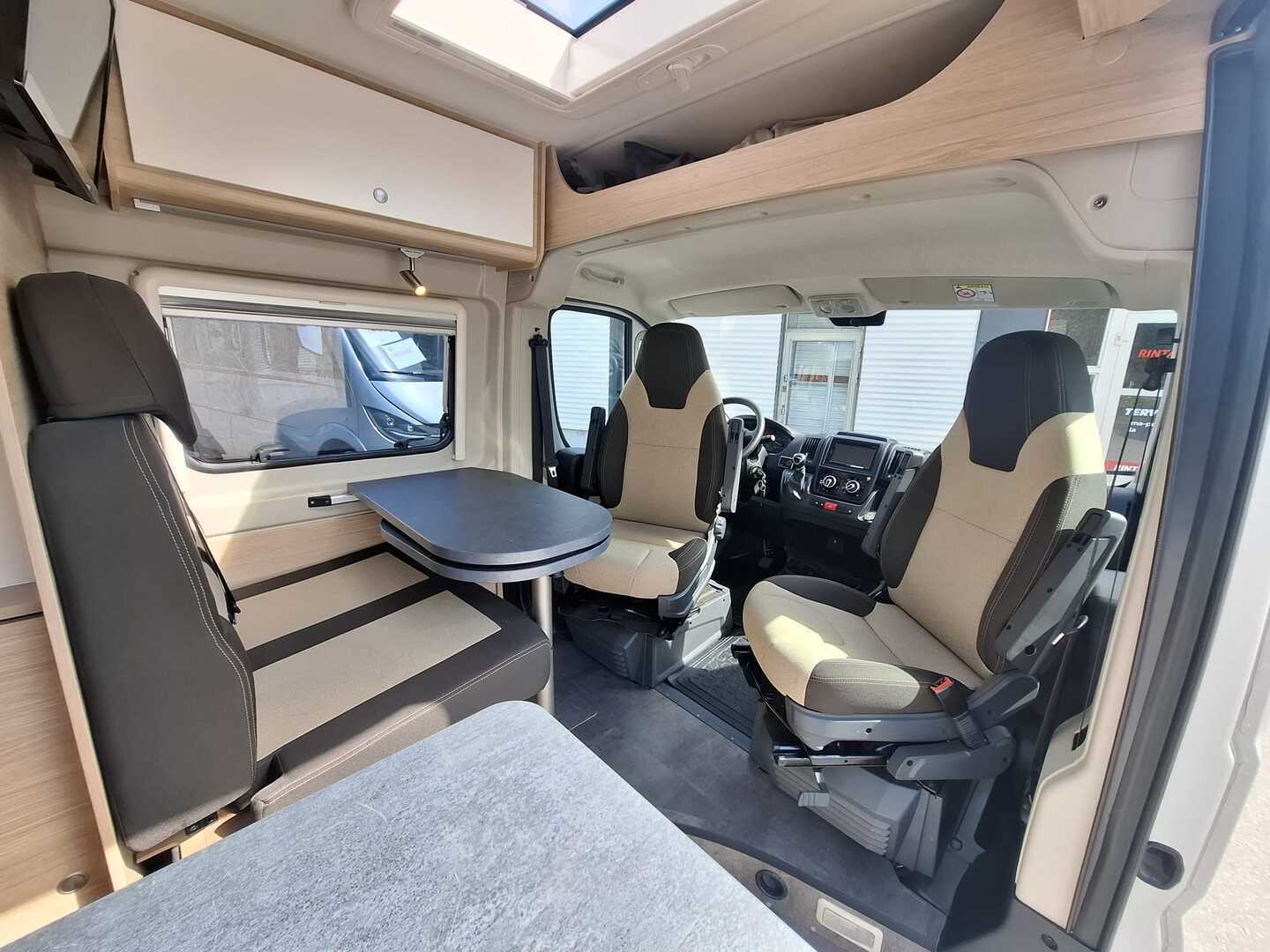 PÖSSL RoadCar VAN R 600 2020