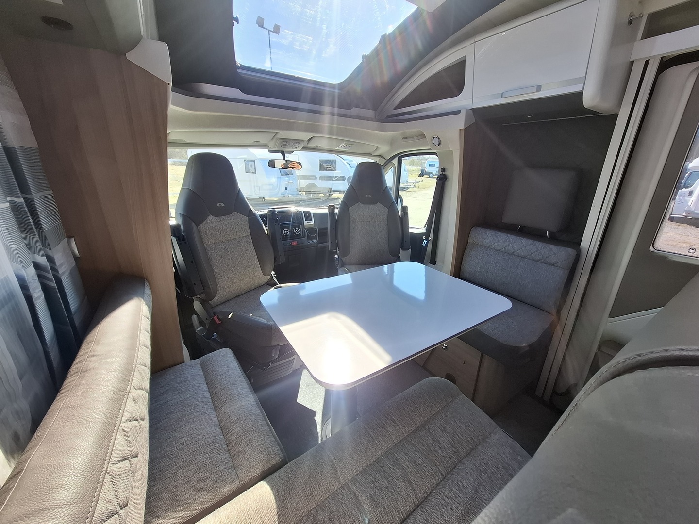 ADRIA Coral Plus 670 SL 2020