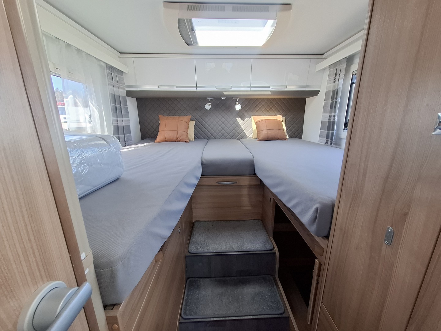ADRIA Coral Plus 670 SL 2020