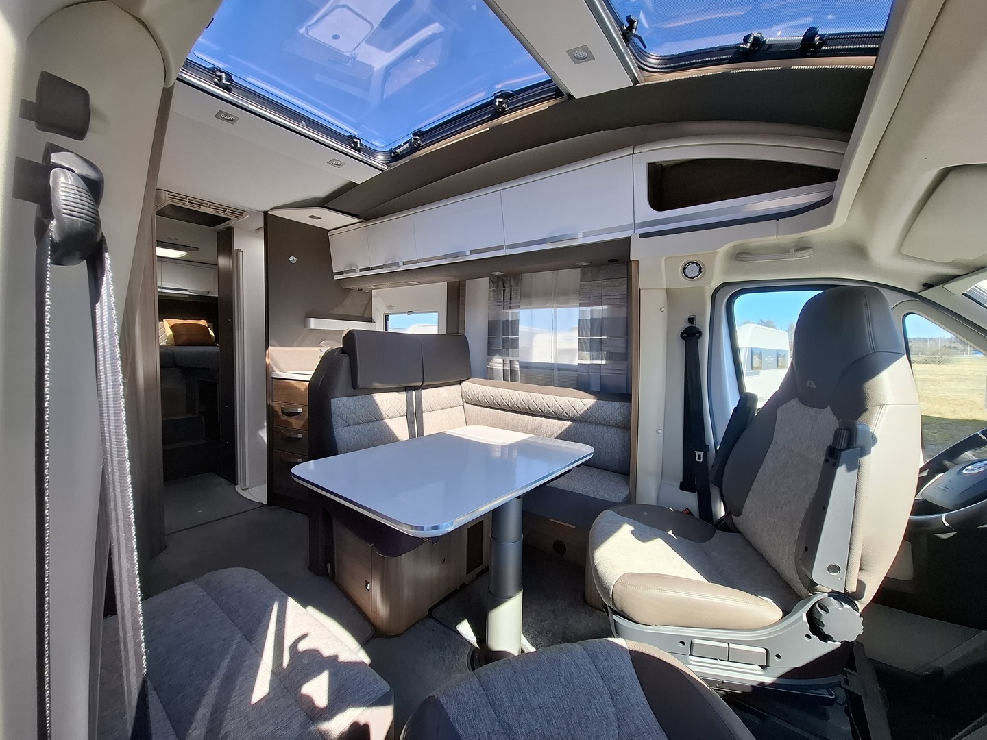 ADRIA Coral Plus 670 SL 2020