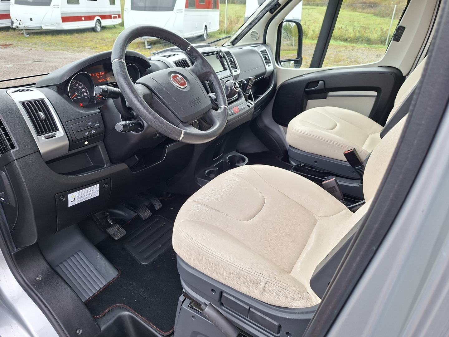BÜRSTNER Nexxo Time T 690 G 2016