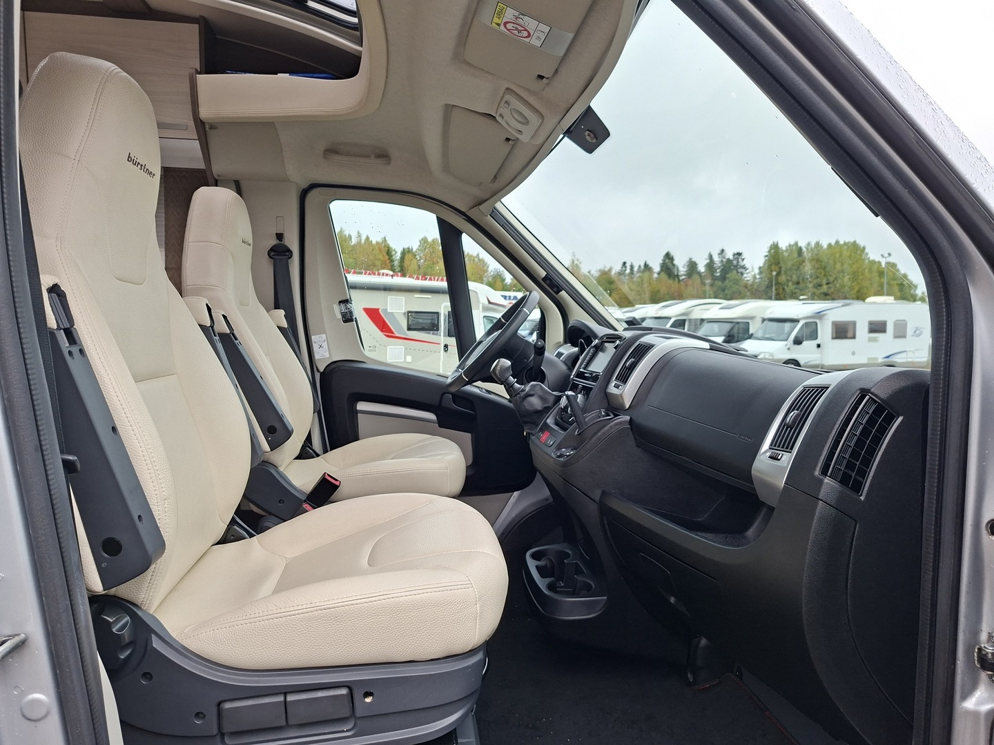BÜRSTNER Nexxo Time T 690 G 2016