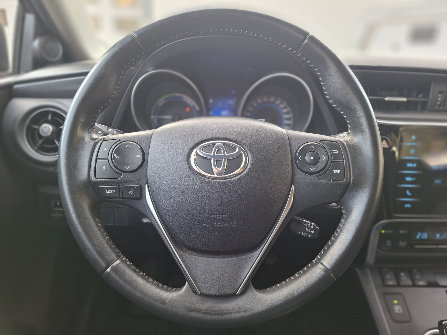 TOYOTA Auris 2017