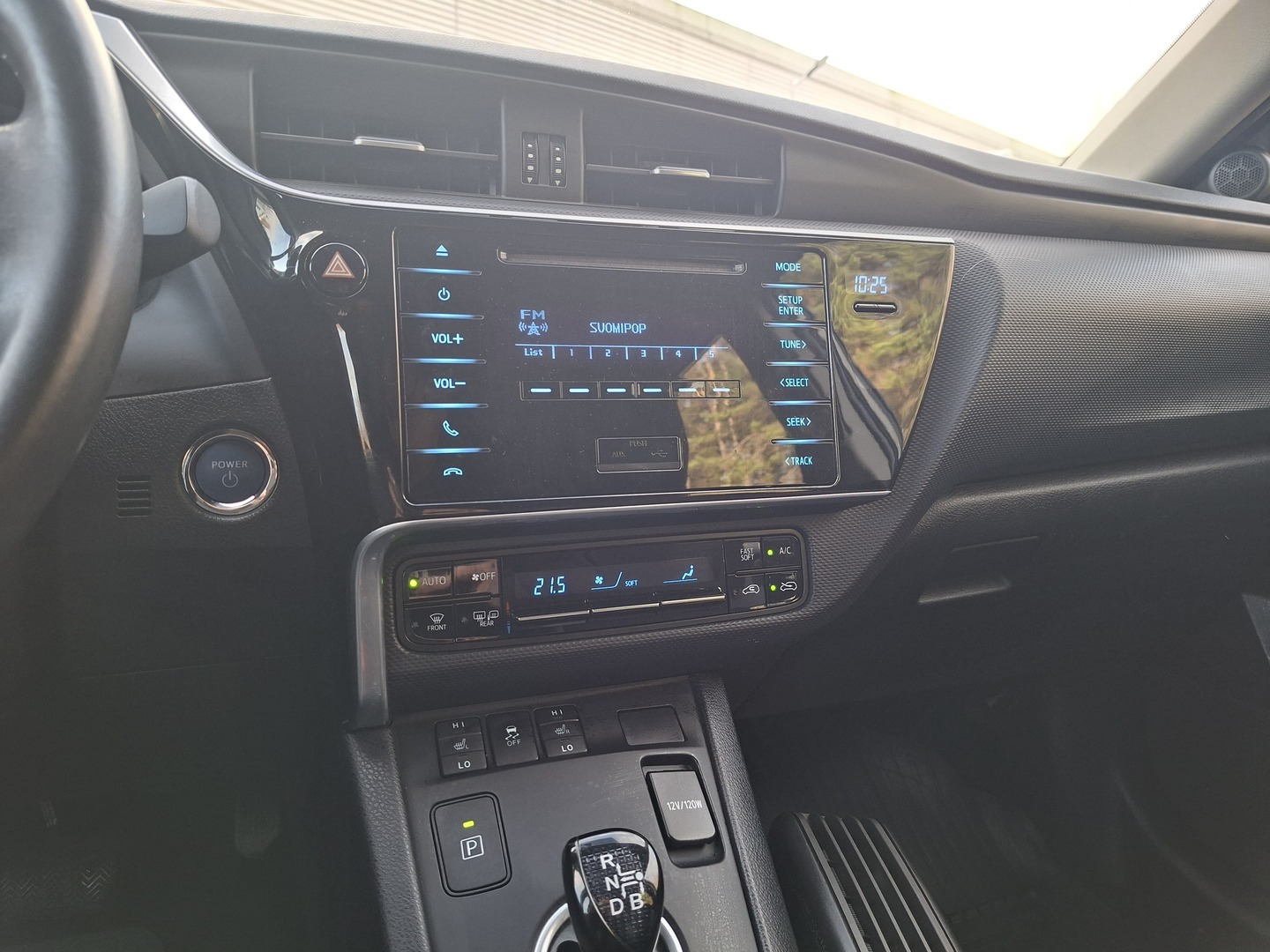 TOYOTA Auris 2017
