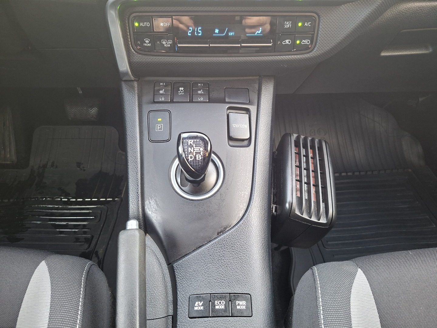 TOYOTA Auris 2017