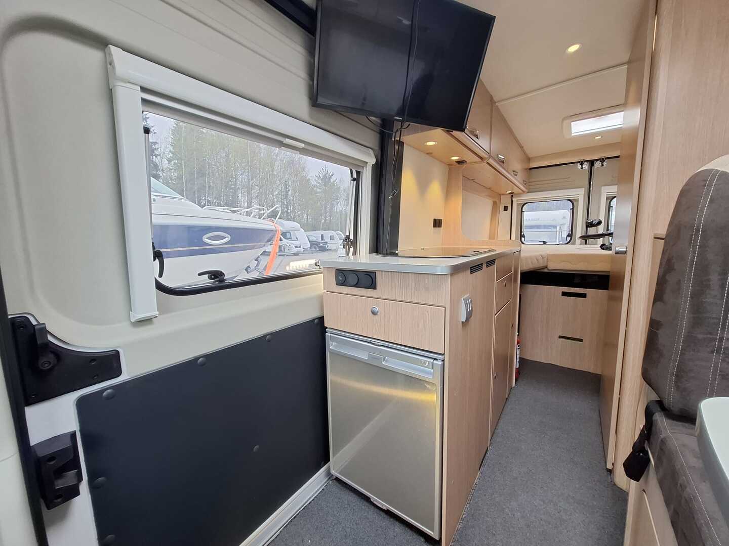 PÖSSL Roadcar VAN R 640 2017