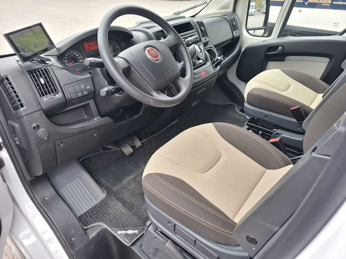 PÖSSL Roadcar VAN R 640 2017