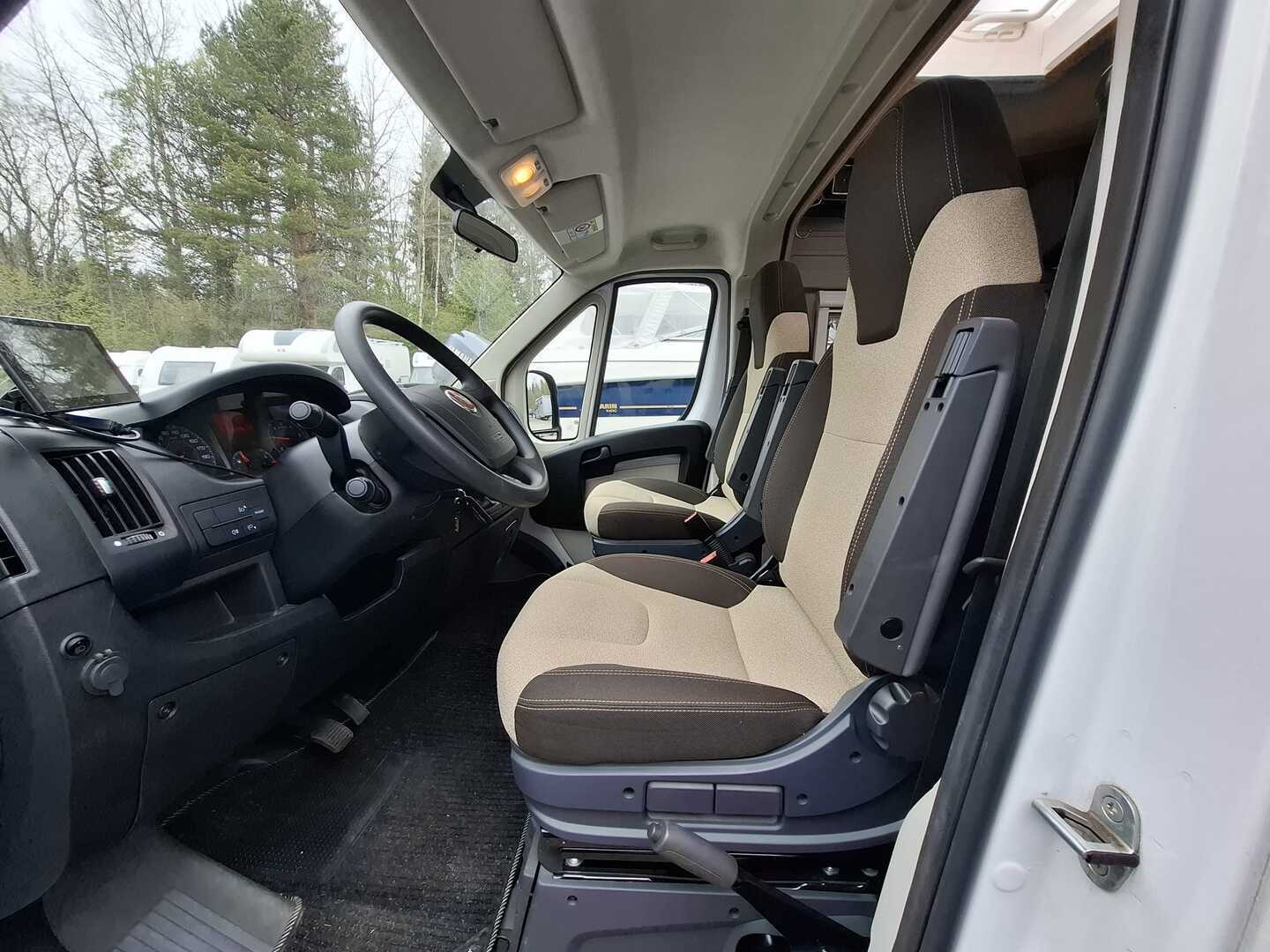 PÖSSL Roadcar VAN R 640 2017