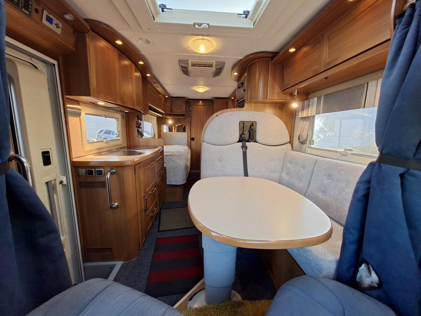 KABE Travel Master 750 T 2009