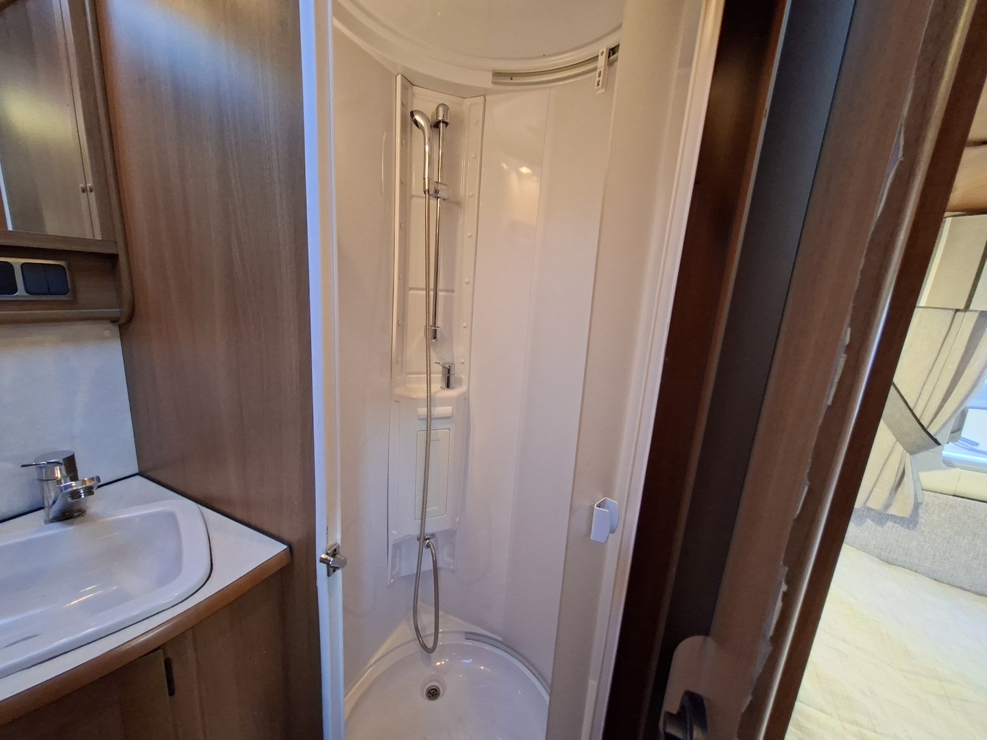 KABE Travel Master 750 T 2009