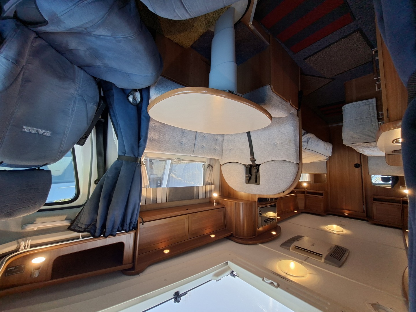 KABE Travel Master 750 T 2009
