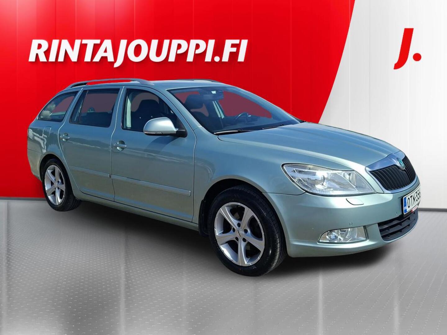 SKODA Octavia 2012