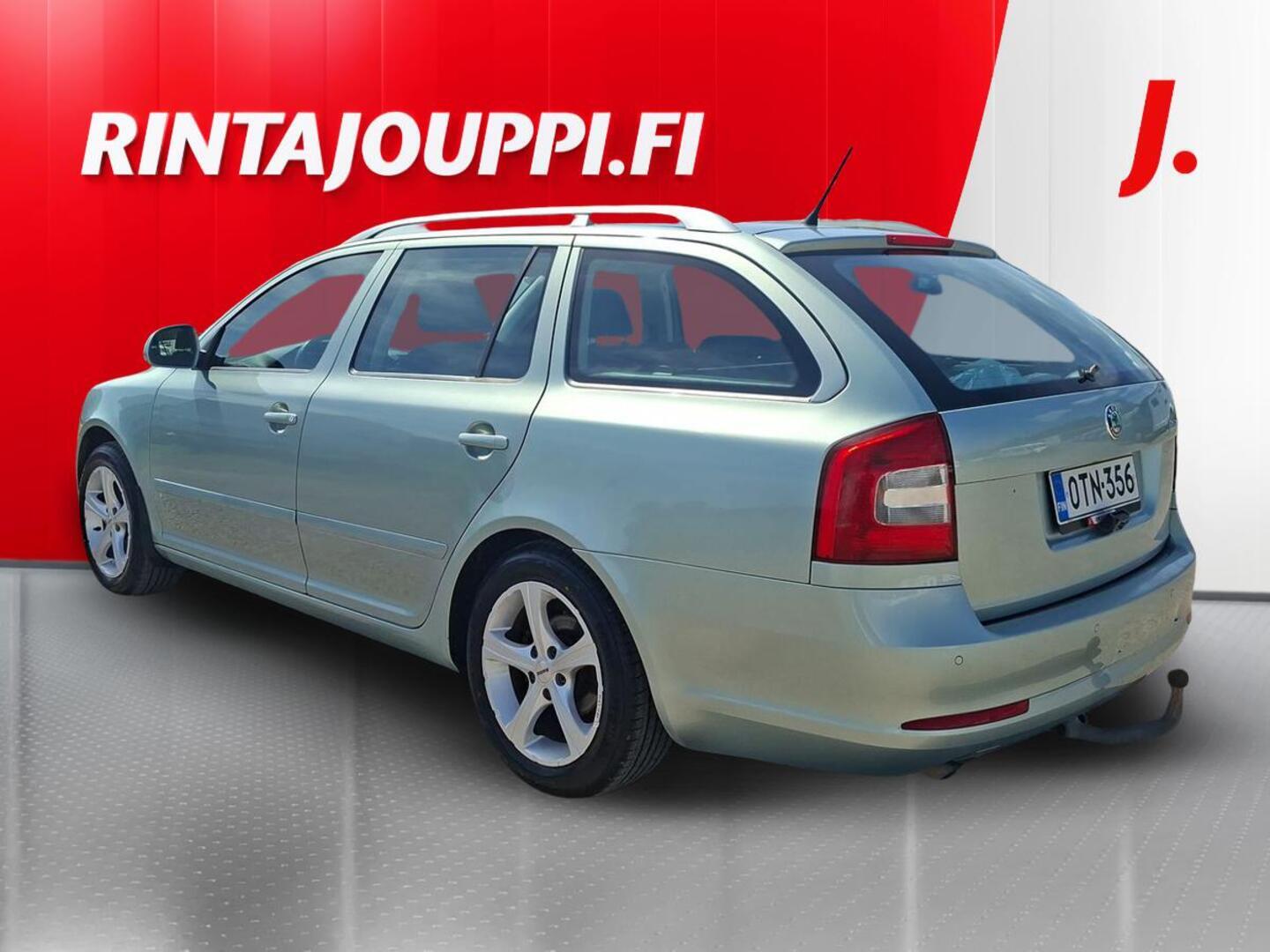 SKODA Octavia 2012