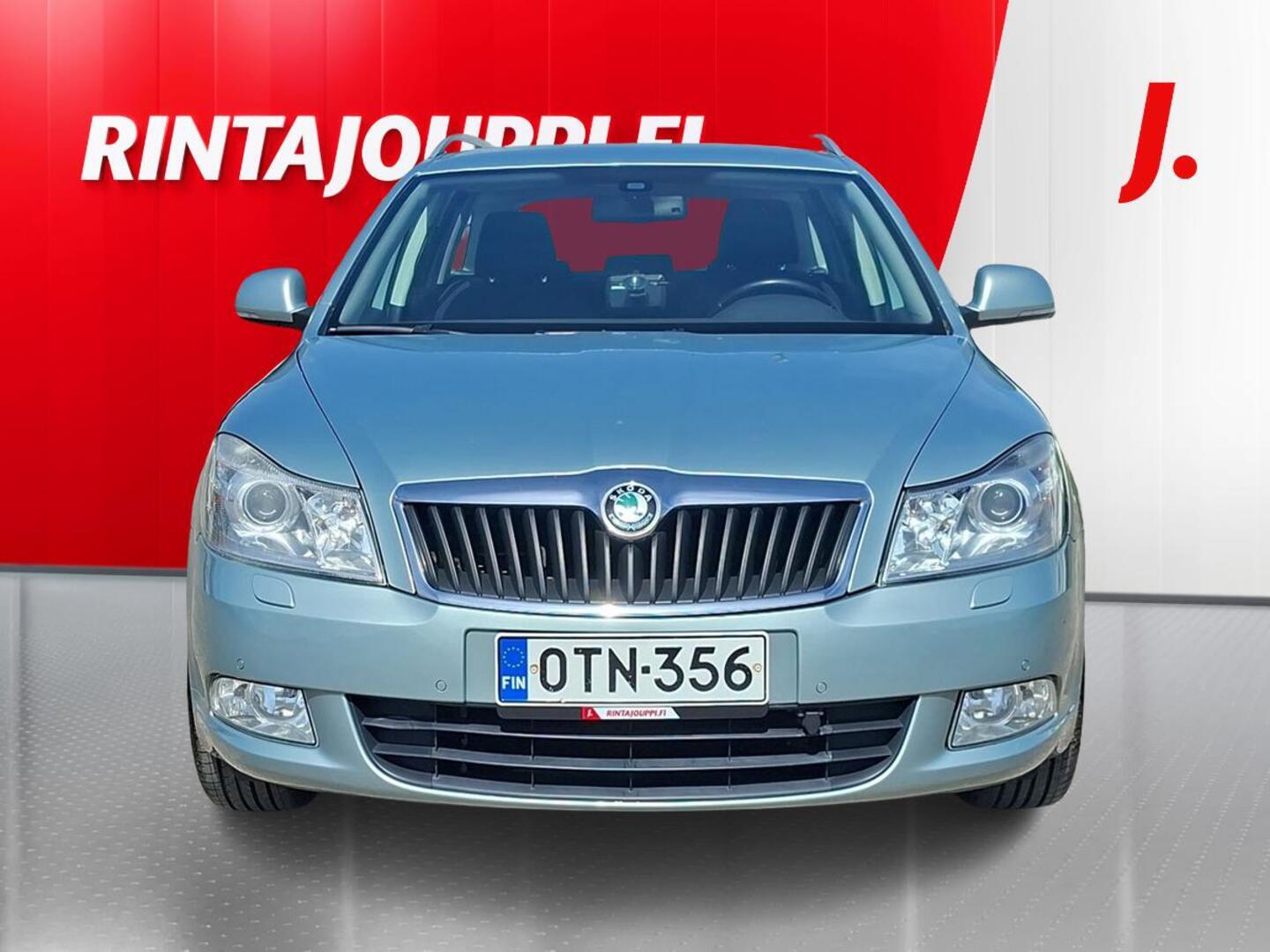 SKODA Octavia 2012