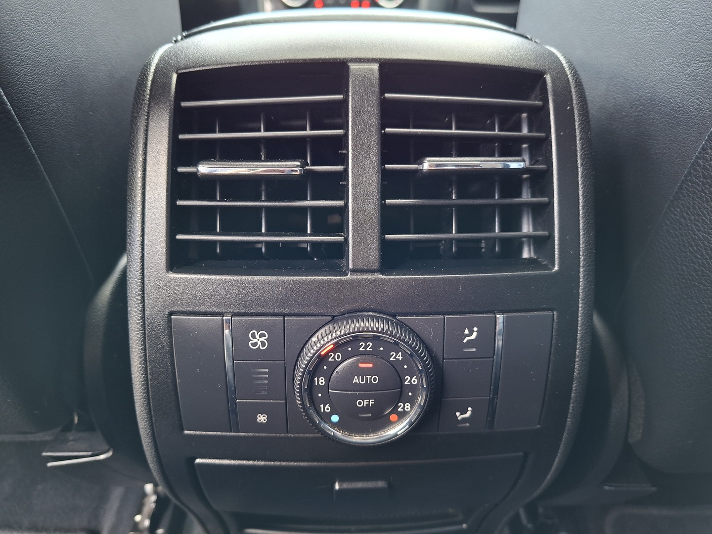 MERCEDES-BENZ ML 63 AMG 2007