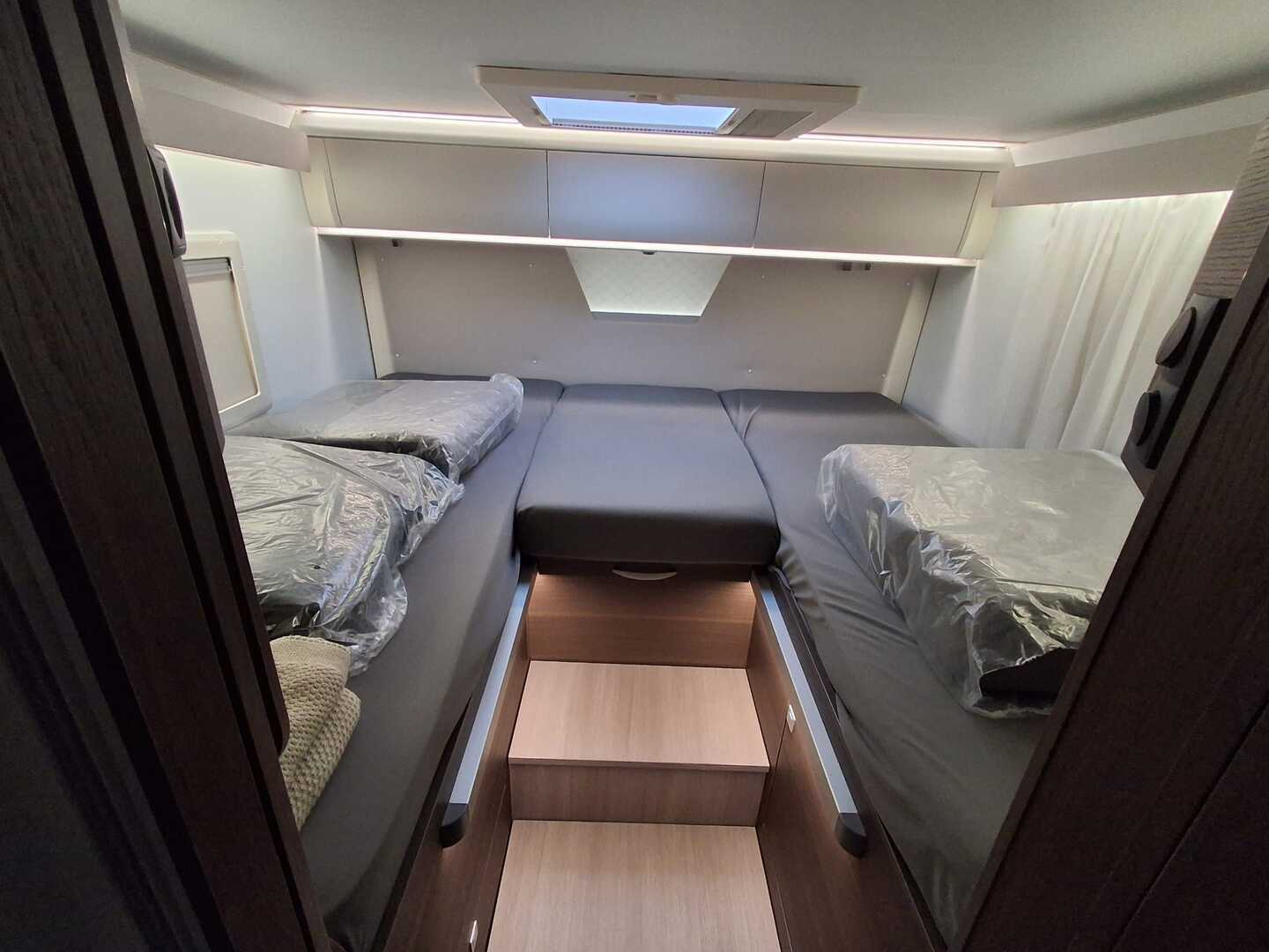 ADRIA Coral Supreme 670 DL 2021