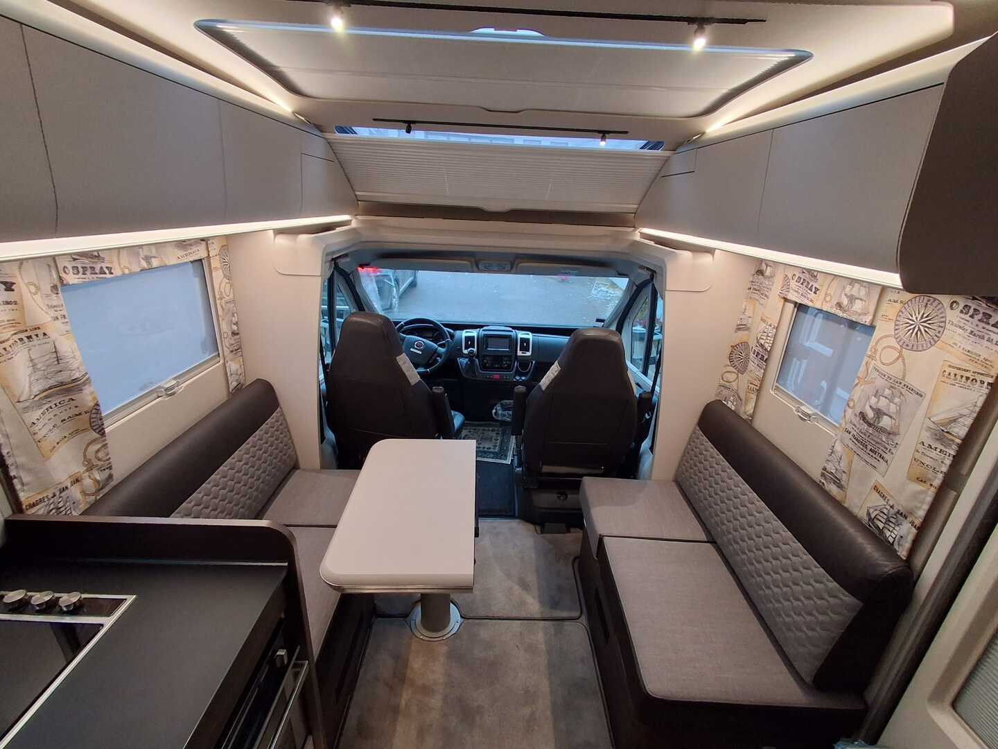 ADRIA Coral Supreme 670 DL 2021