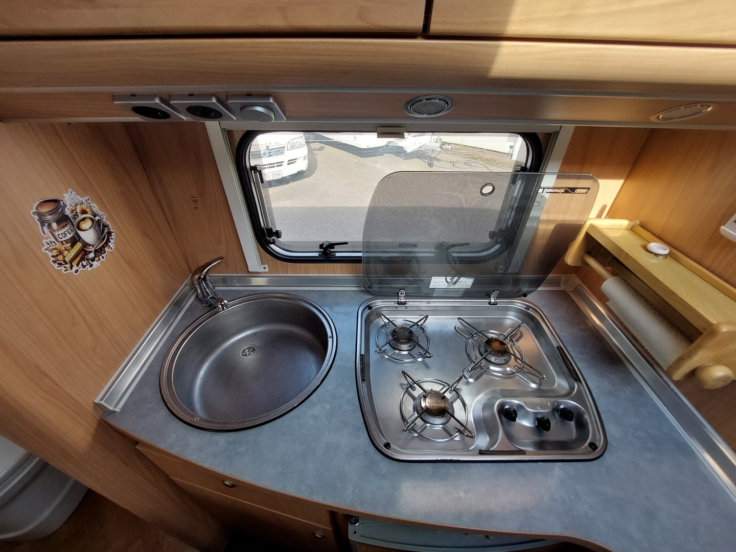BÜRSTNER Solano T 605 2006