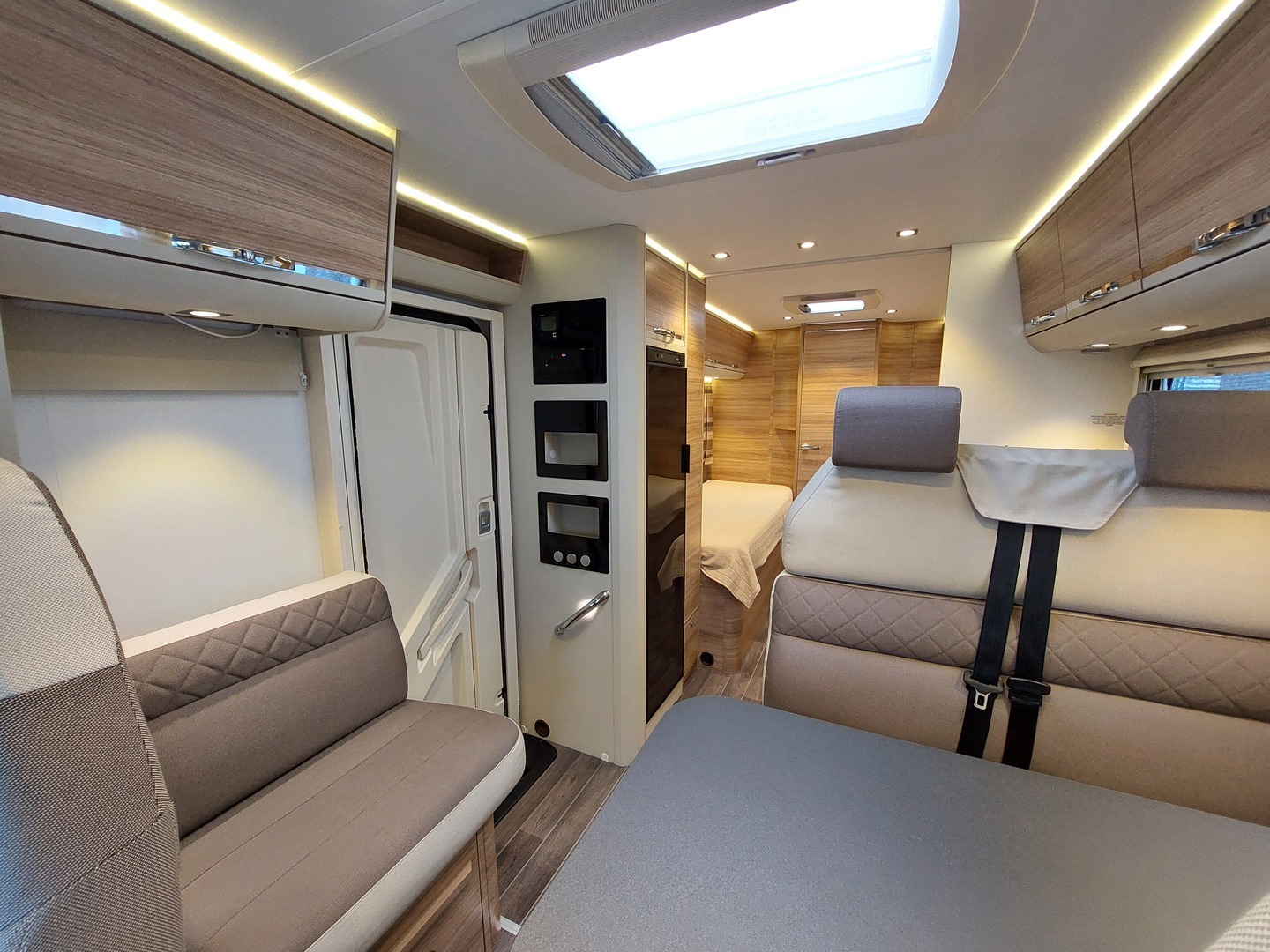 ADRIA Coral Axess 670 SLT 2017