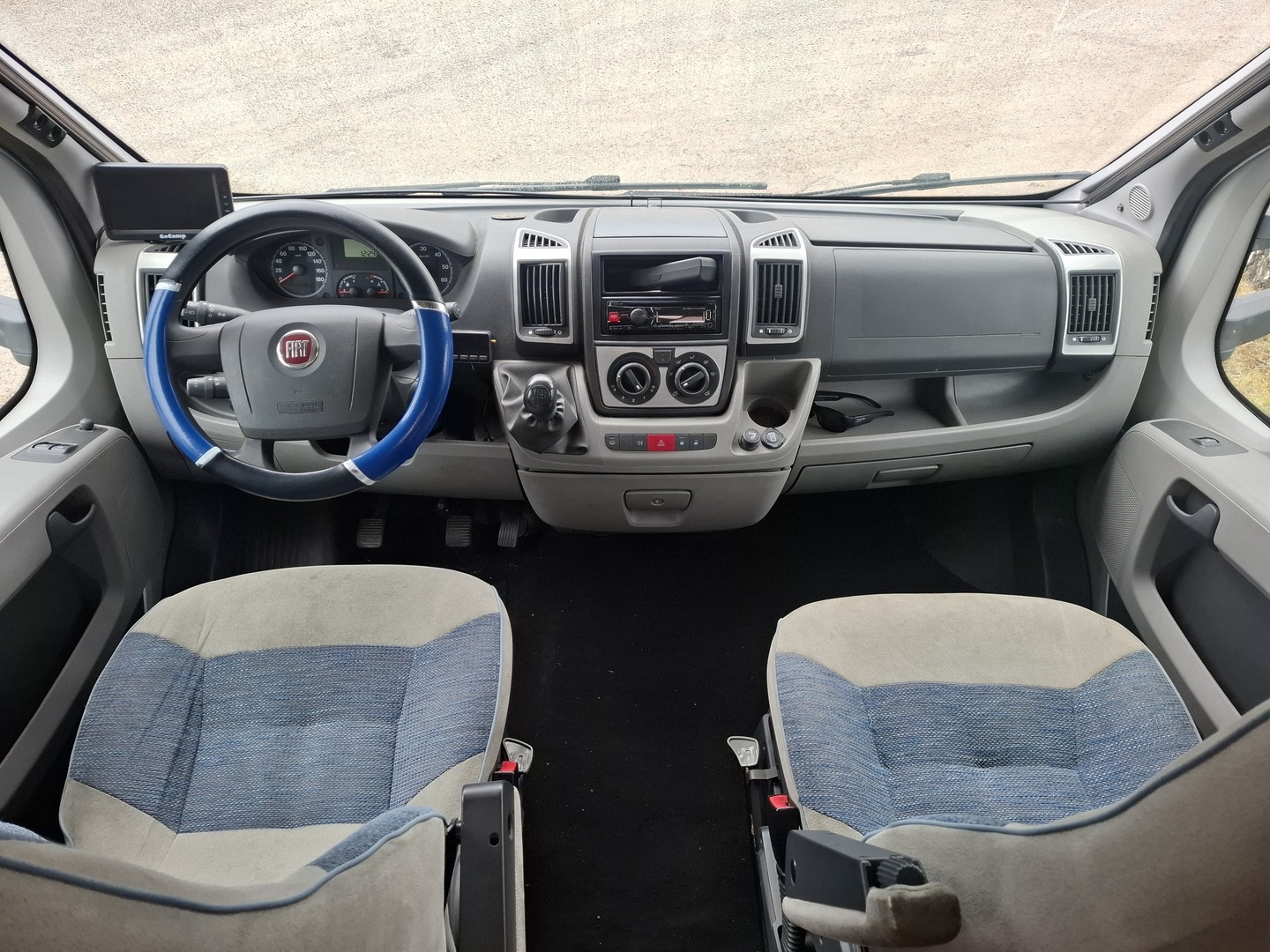ADRIA Coral Plus 660 SL Silver Edition 2010