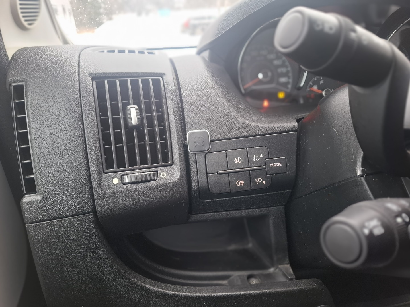 ADRIA Twin 600 SPT 2016