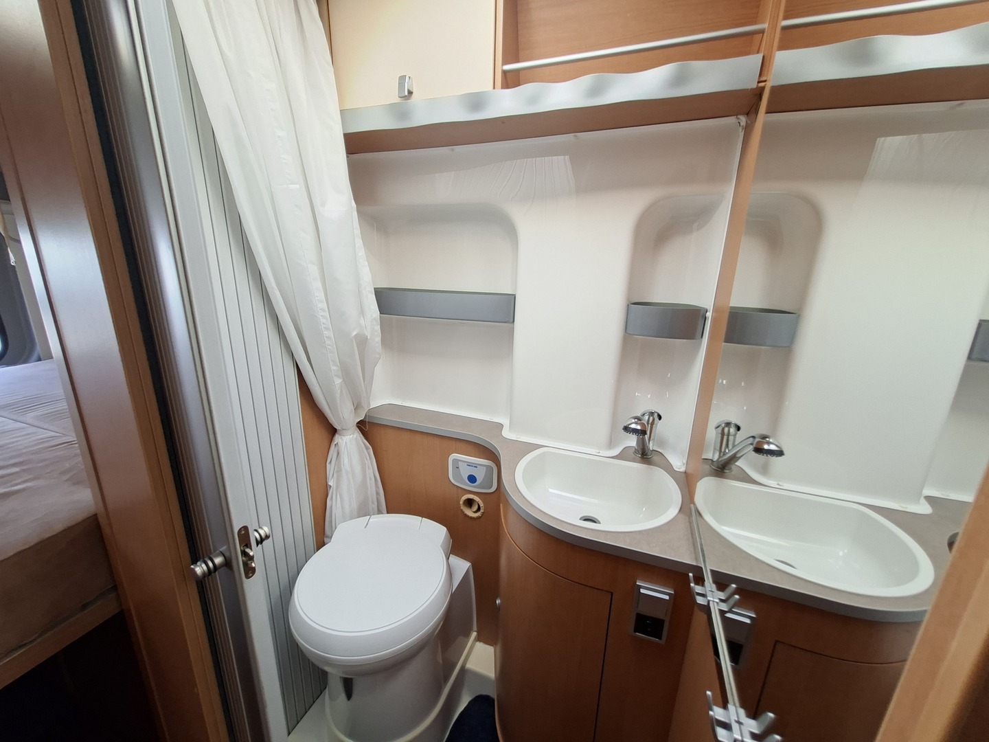HYMER Car 322 VAN 600 2010