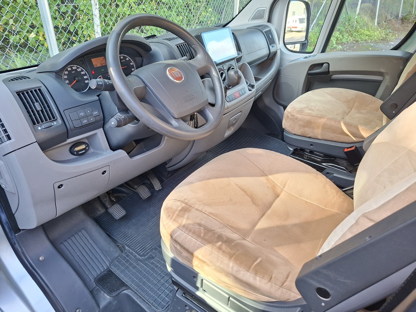 HYMER Car 322 VAN 600 2010