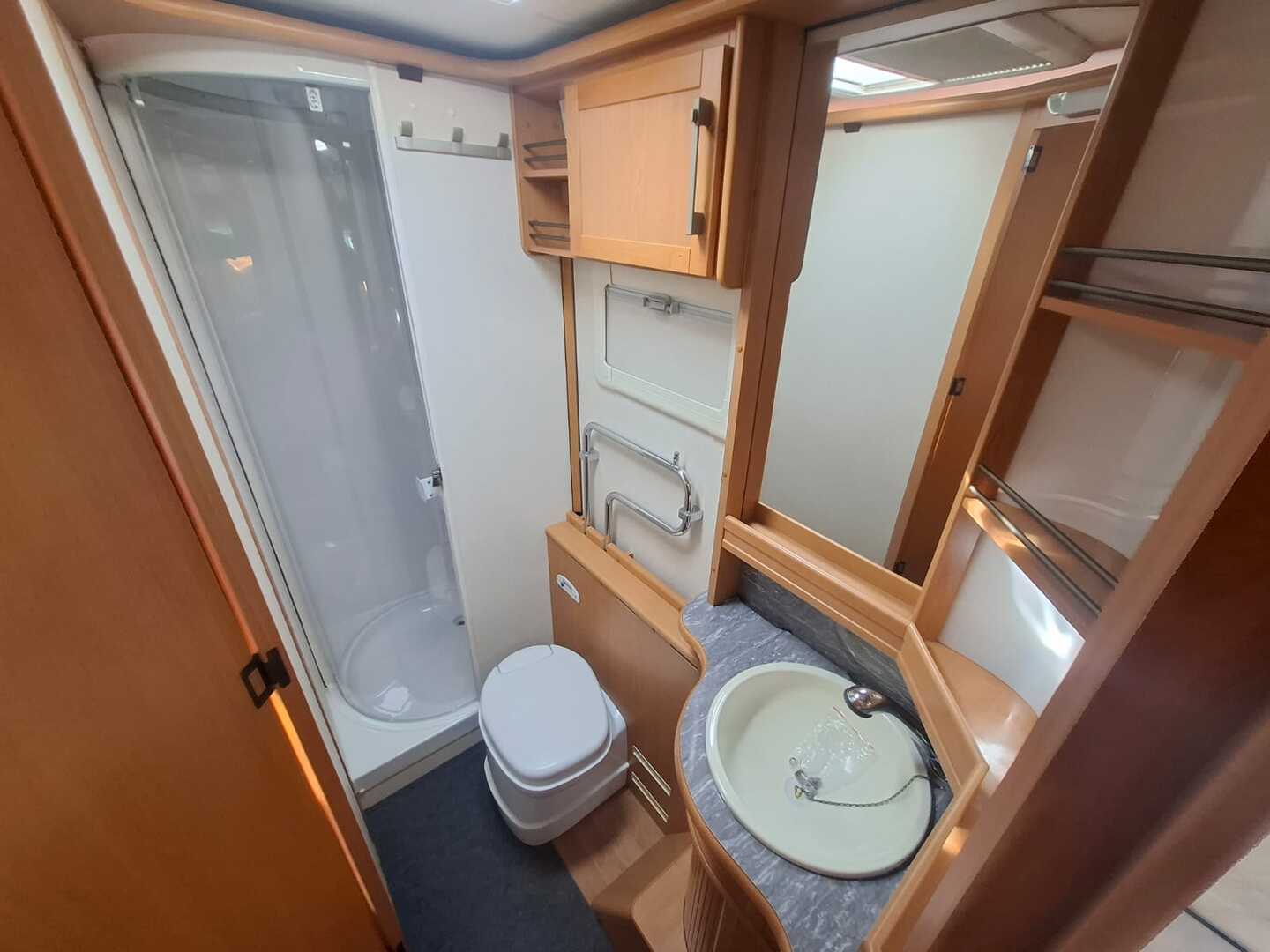 KABE Travel Master 750 WL 2007