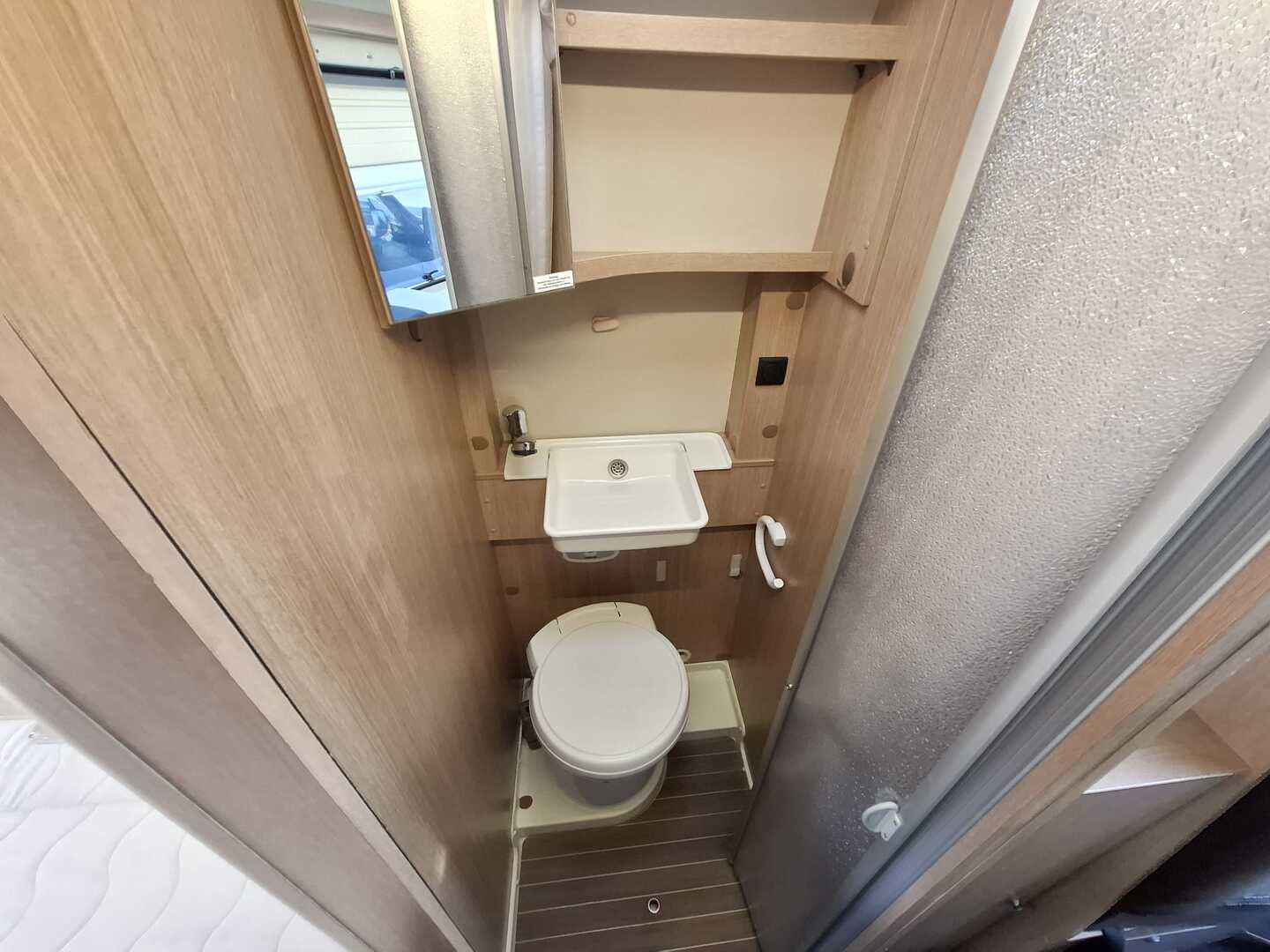 PÖSSL RoadCar VAN R 600 2016