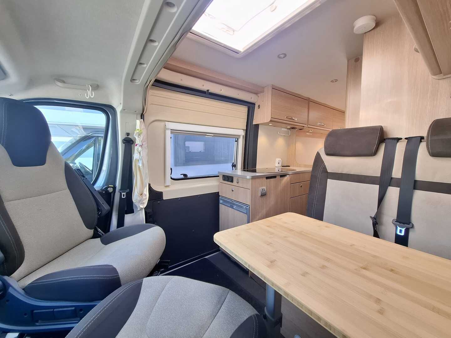 PÖSSL RoadCar VAN R 600 2016