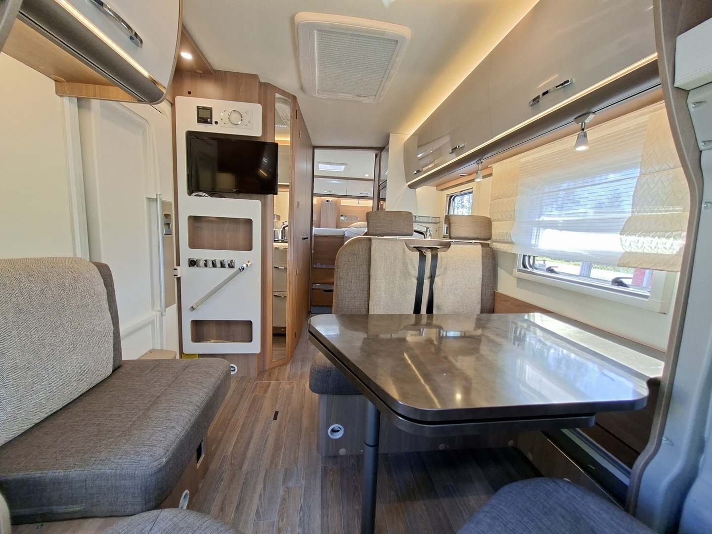 BÜRSTNER Lyseo T 728 G 2017