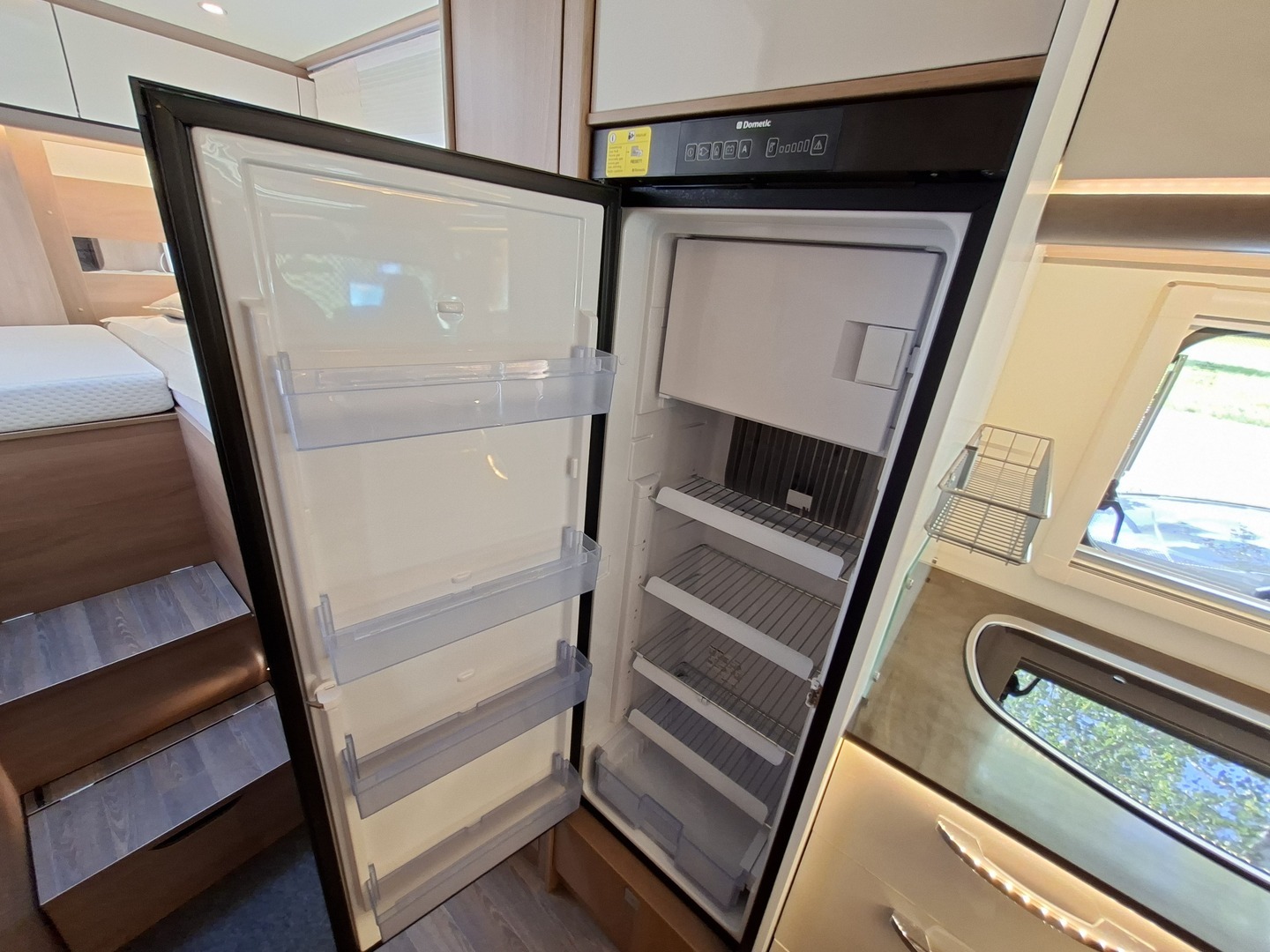 BÜRSTNER Lyseo T 728 G 2017