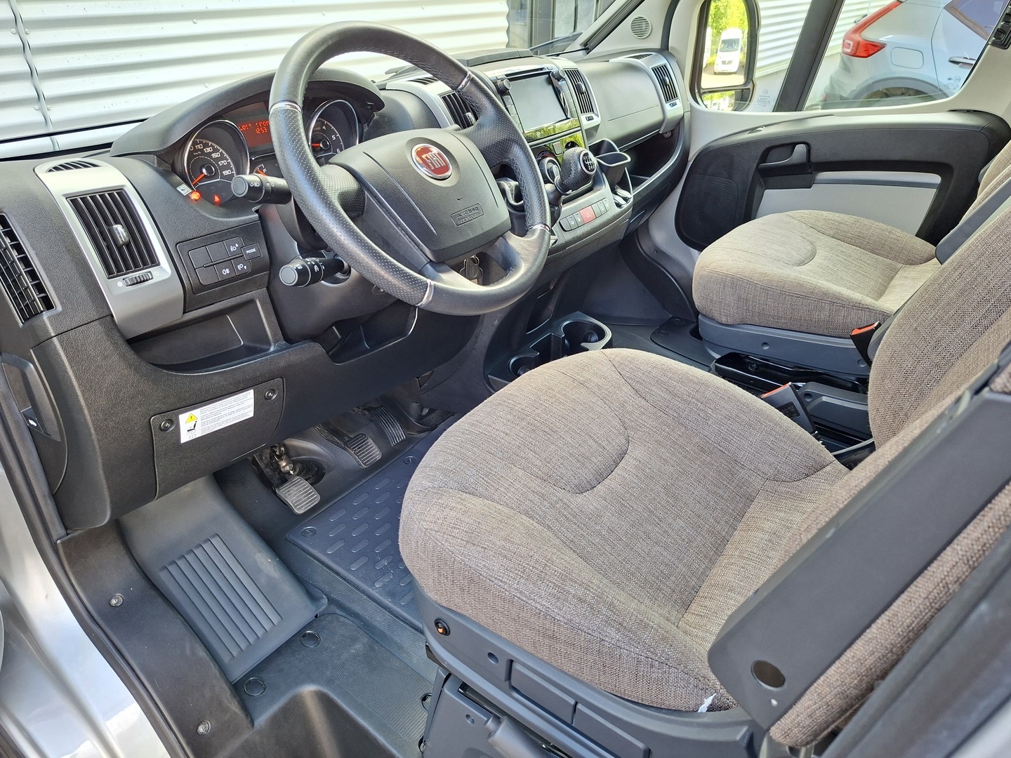 BÜRSTNER Lyseo T 728 G 2017