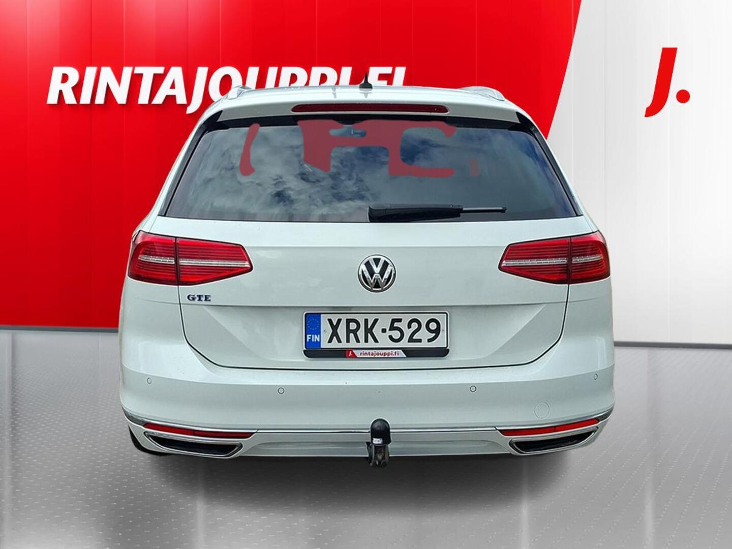 VOLKSWAGEN Passat 2018