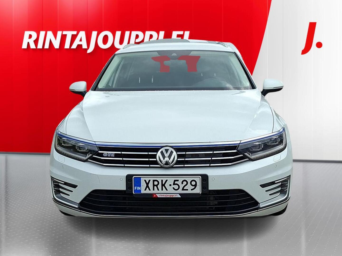 VOLKSWAGEN Passat 2018