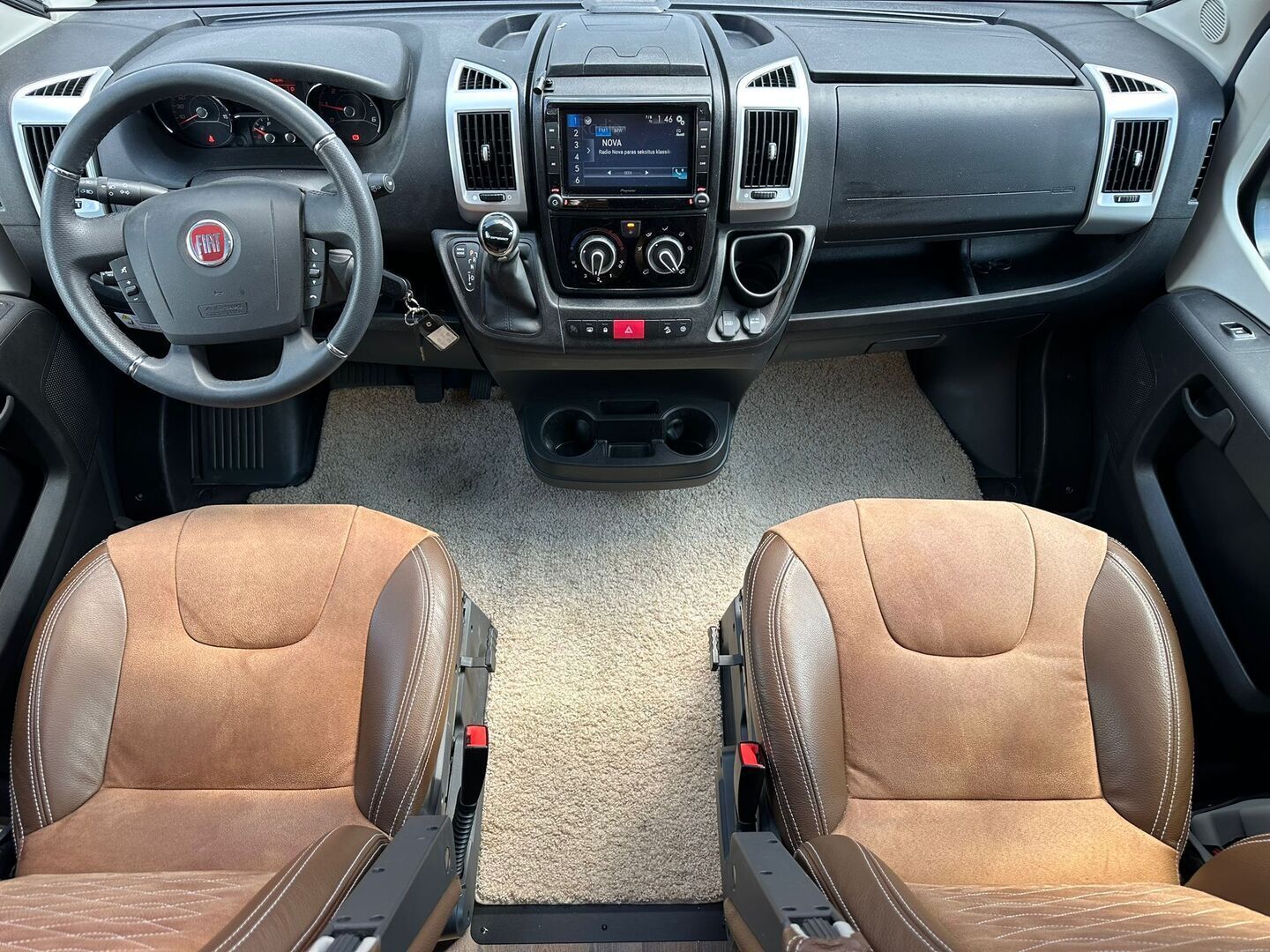 BÜRSTNER Ixeo Time IT 726 J.Edition 2020