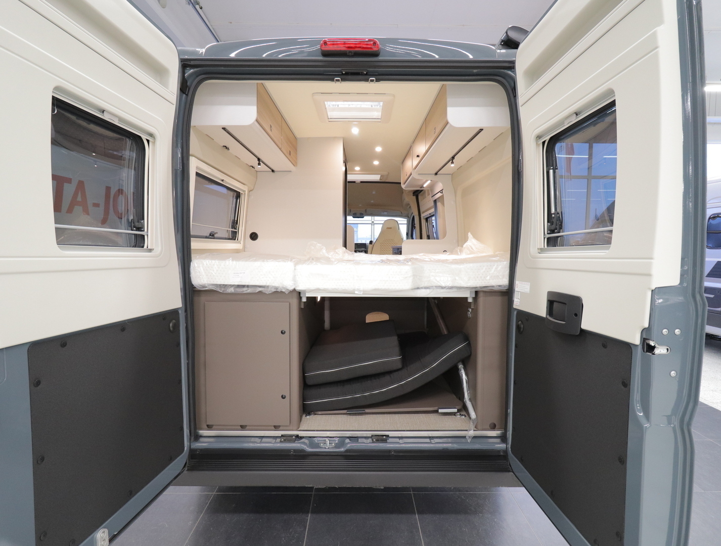 BÜRSTNER B66 EDITION CAMPEO C 600 VAN 2026