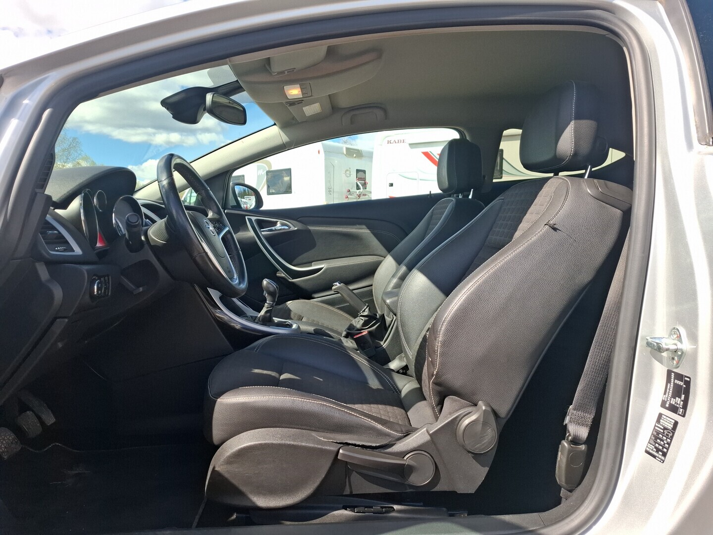 OPEL Astra 2012