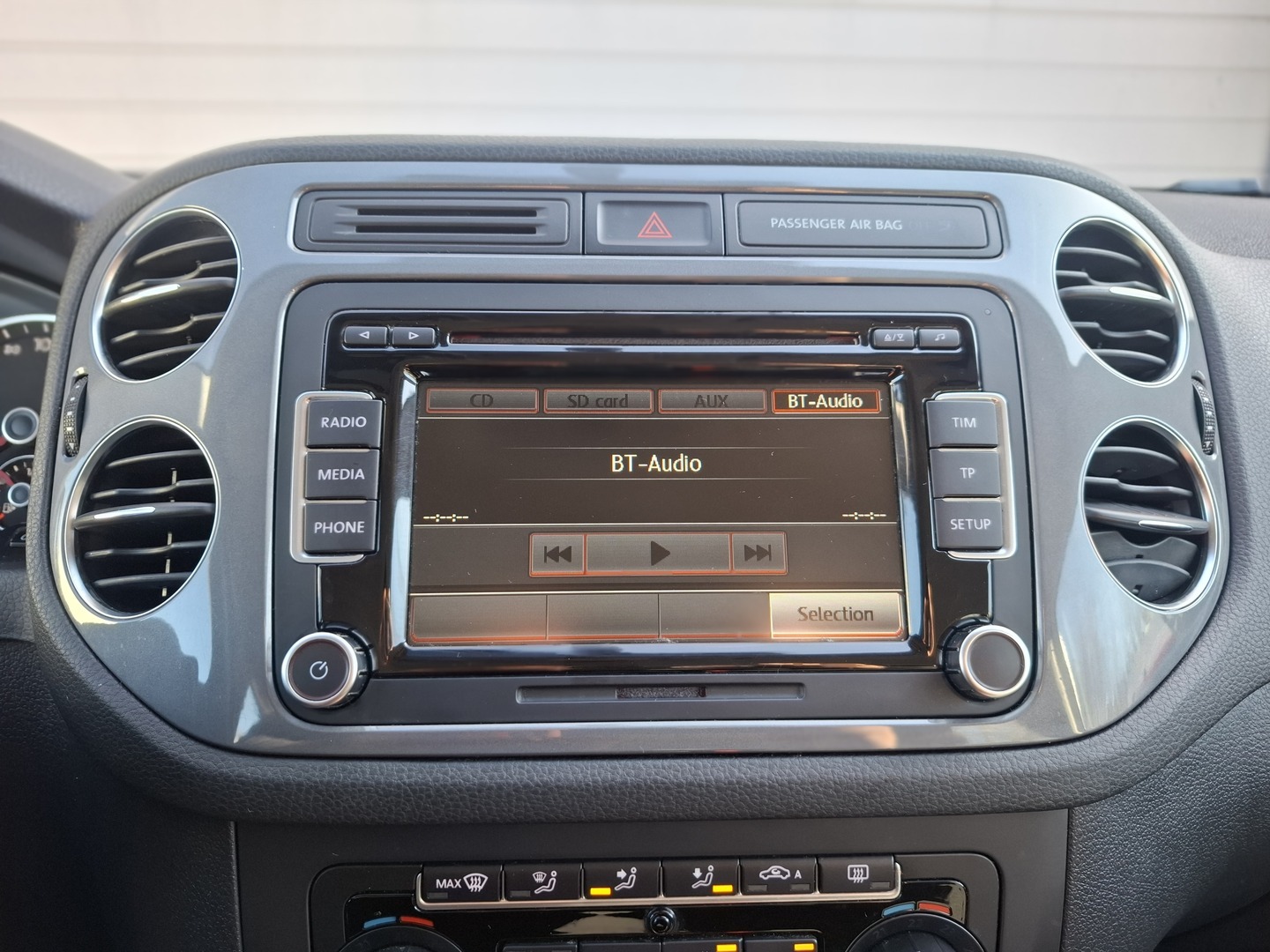 VOLKSWAGEN Tiguan 2014