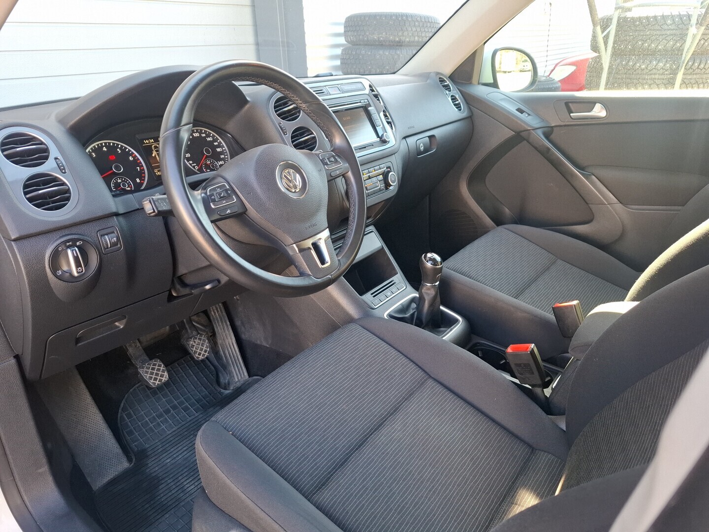 VOLKSWAGEN Tiguan 2014