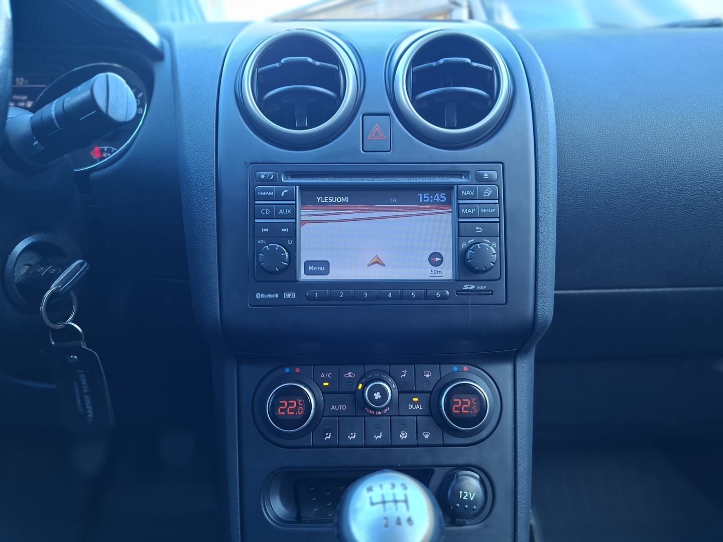 NISSAN Qashqai 2012