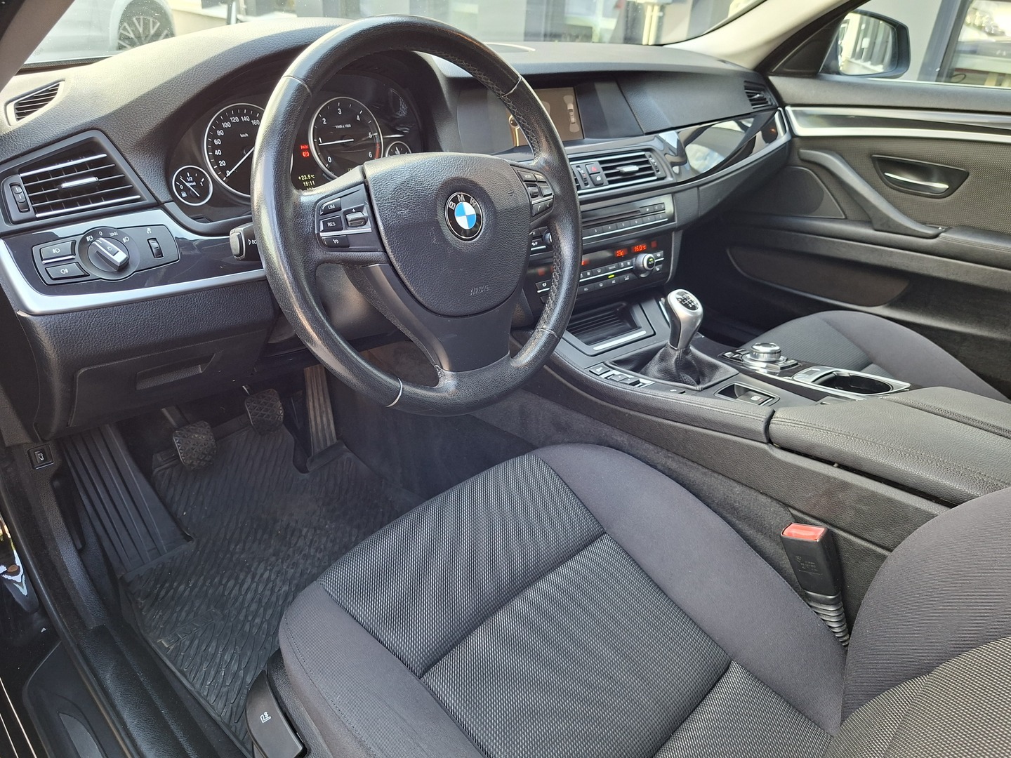 BMW 520 2013