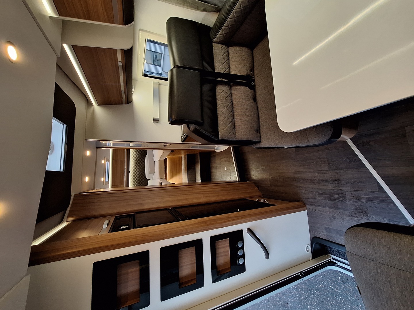 ADRIA Matrix Axess 670 SL 2020