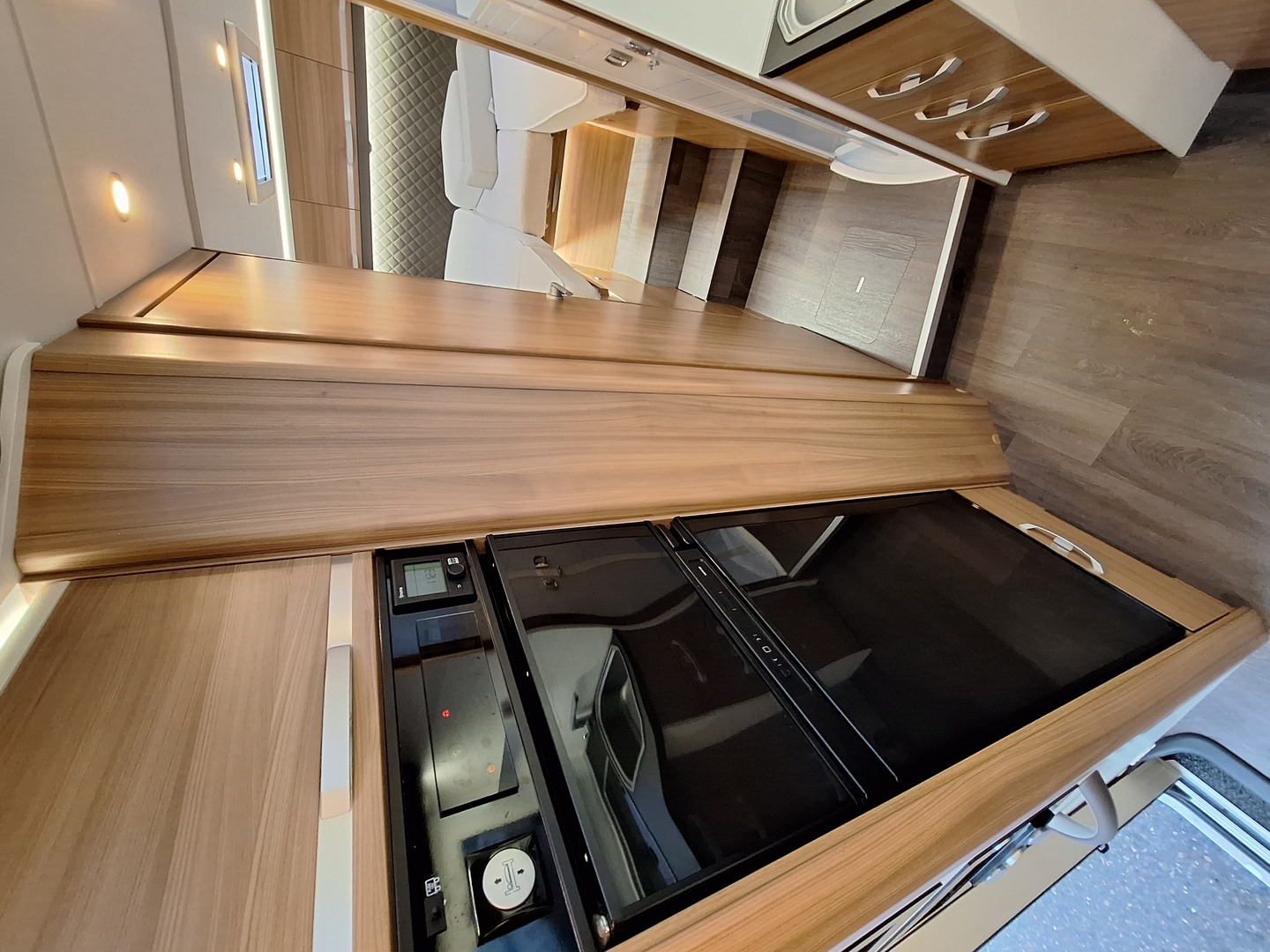 ADRIA Matrix Axess 670 SL 2020