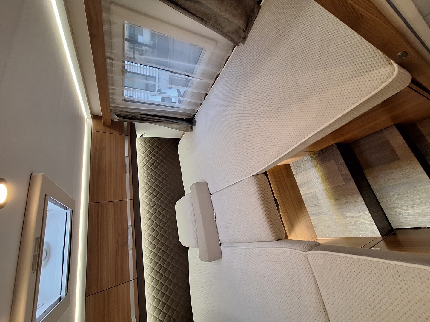 ADRIA Matrix Axess 670 SL 2020