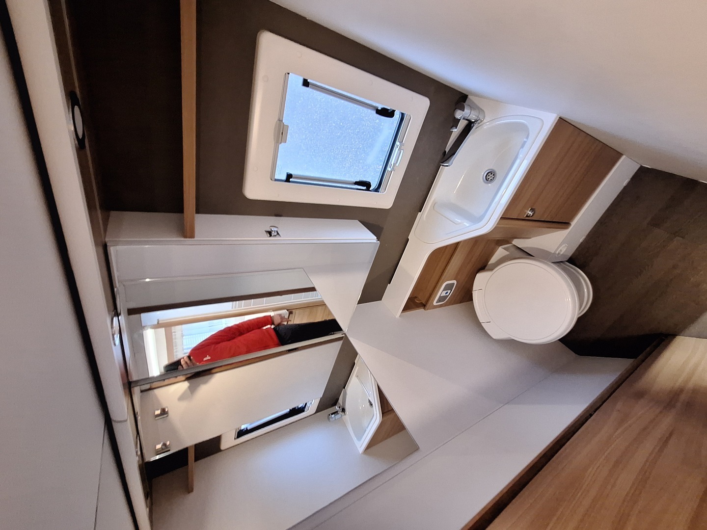 ADRIA Matrix Axess 670 SL 2020