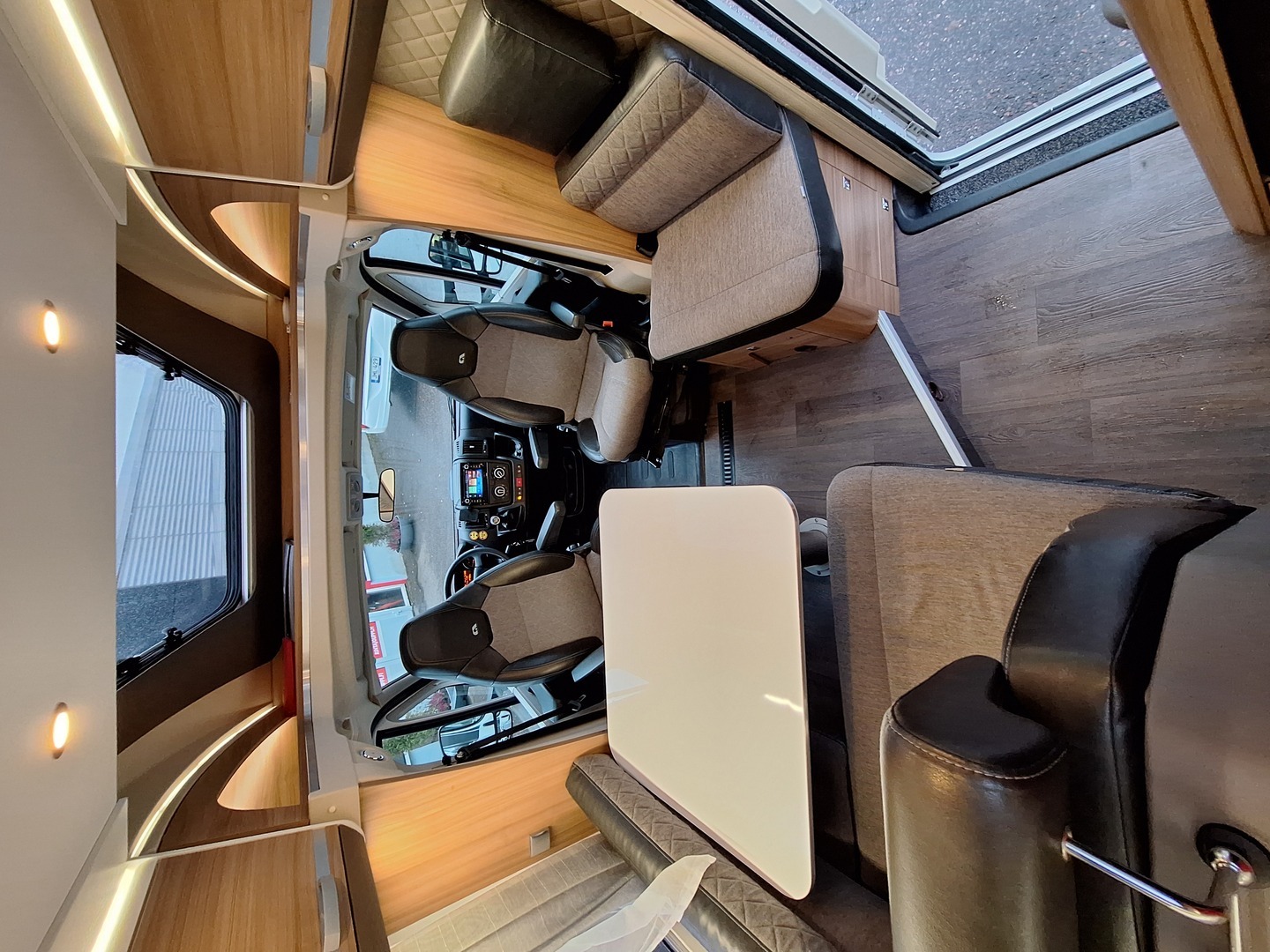 ADRIA Matrix Axess 670 SL 2020