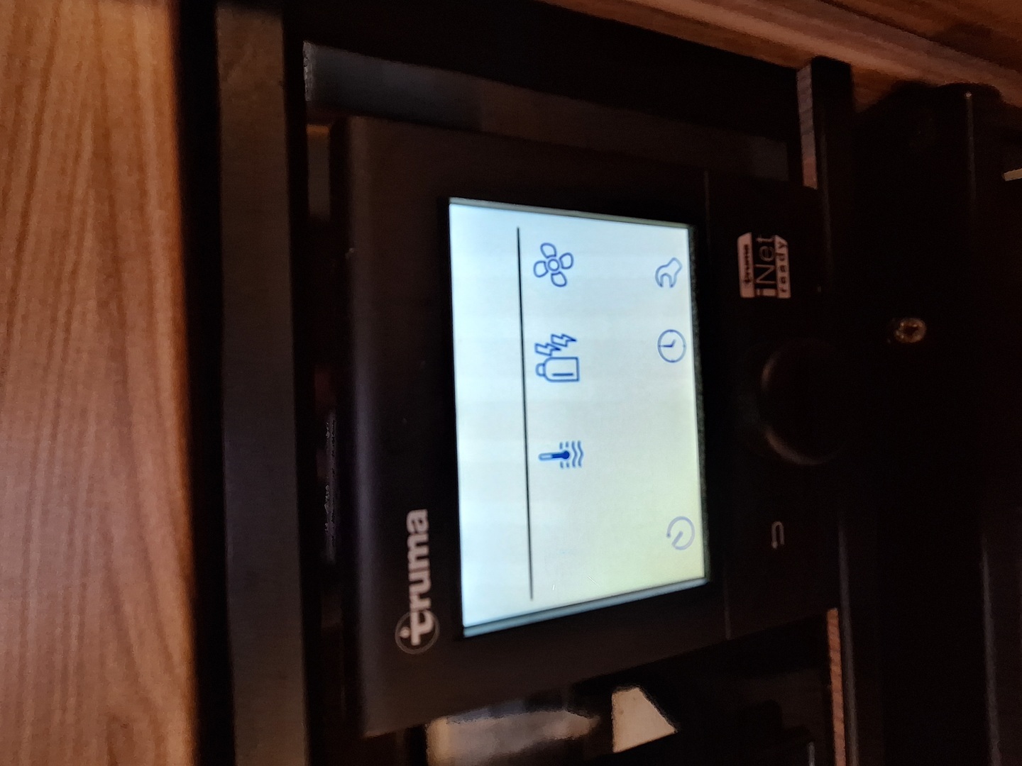 ADRIA Matrix Axess 670 SL 2020