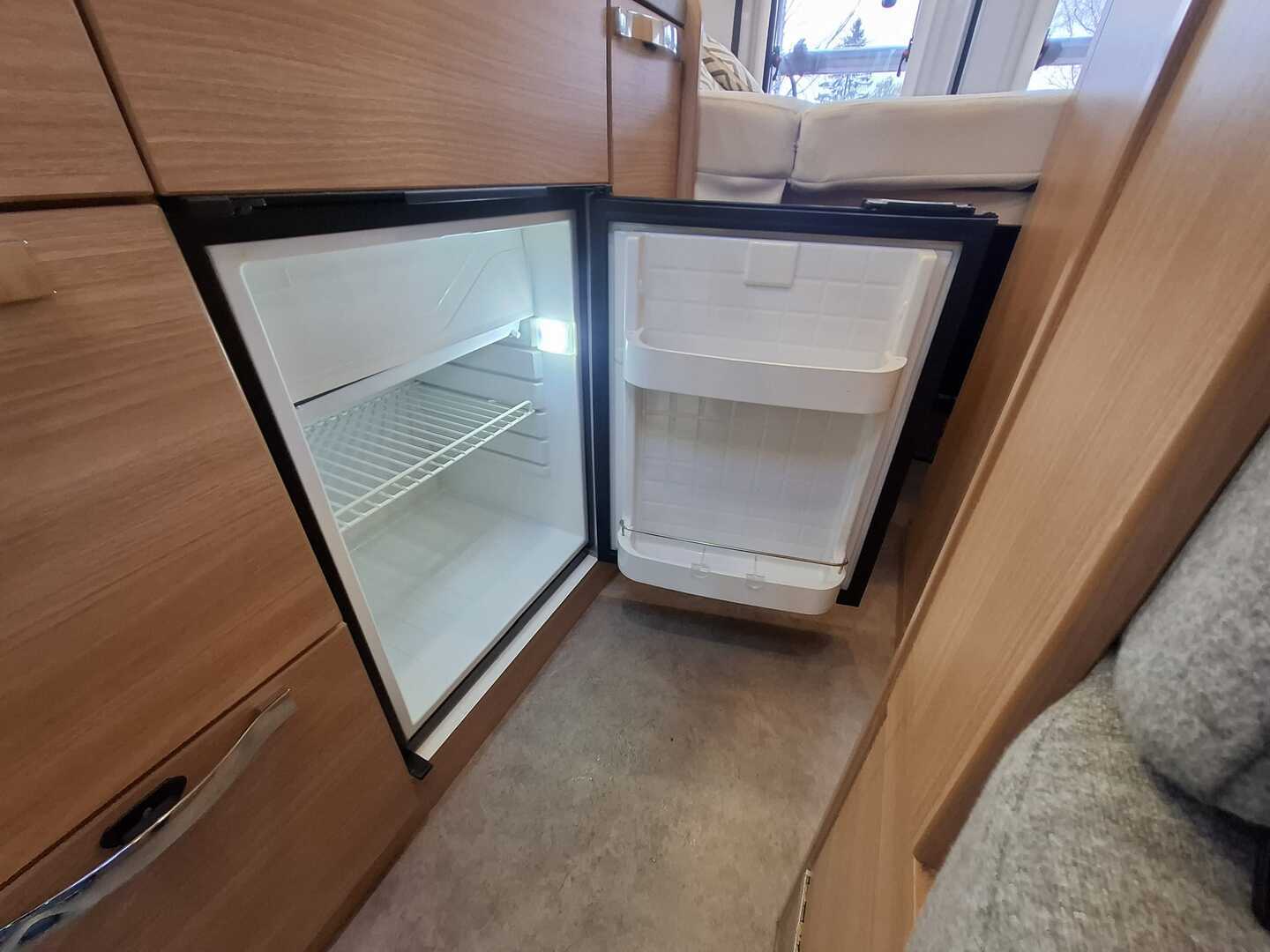 WEINSBERG CaraTour VAN 540 2020